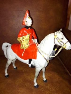 caballo de porcelana inglesa