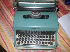 maquina de escribir olivetti