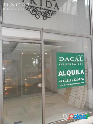 Local en alquiler en La Plata calle 8 "Galeria Del Sol" e/