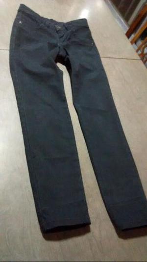 PANTALON JEAN NEGRO T. 12 - EN MUY BUEN ESTADO !!!