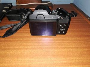 vendo camara nikon b500 semi reflex.coolpinx
