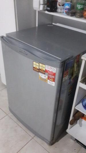 Vendo heladera bajo mesada