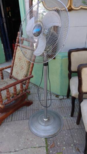 Ventilador de pie de 3 velocidades