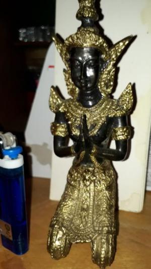 diosa tailandesa angel protector orando-buddhism south