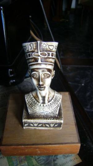 Figura De Nefertari Mujer De Ramses De El Cairo En Piedra