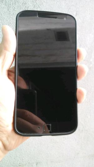 Celular Moto G4 Plus libre de fábrica.