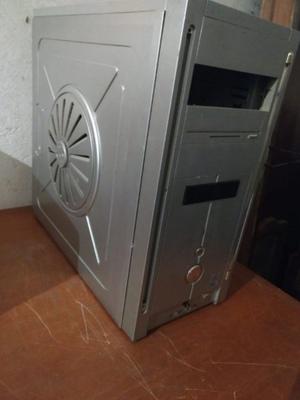 GABINETE PARA PC VENDO EN LA PLATA. ZONA HOSPITAL SAN MARTIN