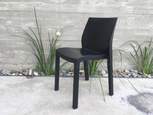 Silla modelo Paris negra