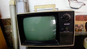 televisor antiguo hitachi 14"