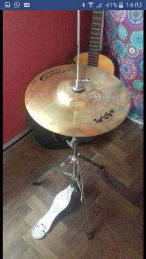 HiHat Orion con soporte, crash Planet Z y pedal de bombo