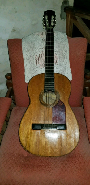 VENDO 2 GUITARRAS (ROTAS)