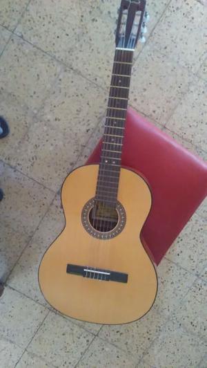 Guitarra Gracia M9