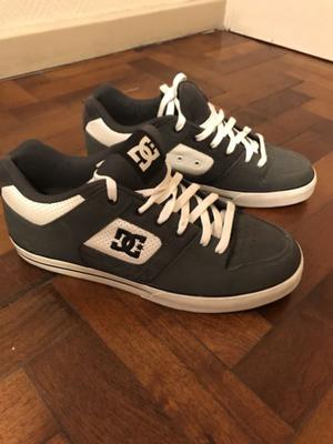 Zapatillas DC excelente estado