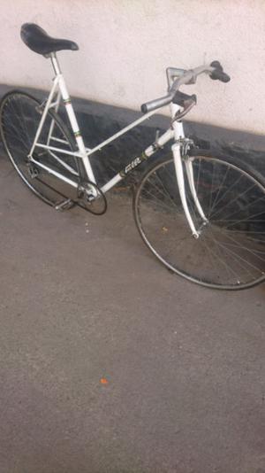 Bicicleta mujer r28 antigua