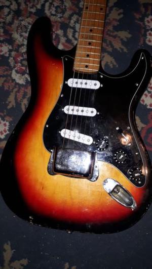 Guitarra Hondo II 70’ stratocaster / Mics Alnico