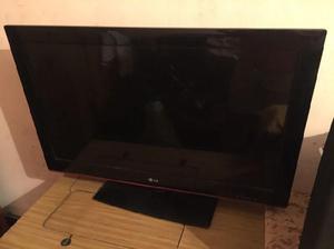 Vendo o permuto Led LG 32” 3D pantalla rota