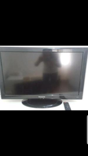 Vendo t.v lcd 32 pulgadas Panasonic c control remoto 5.000