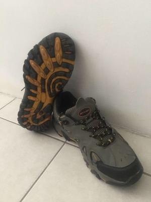 Zapatillas athix para trekking