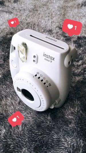 Cámara instantánea Fujifilm instax mini 9