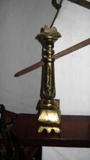 Par De Antiguos Candelabros Traidos De Bombay En Madera