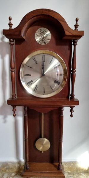 Reloj Antiguo Pared Con Péndulo