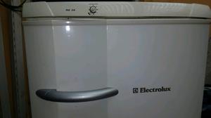 Vendo heladera Electrolux con congelador