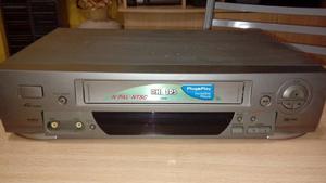 Videocasetera philips perfecta vr588