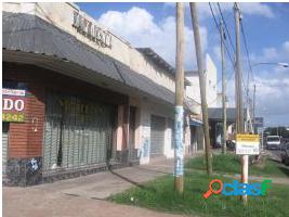Local Comercial en esquina - Importante avenida - Lanus