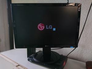 Monitor LCD LG 19 pulgadas. Modelo WS.