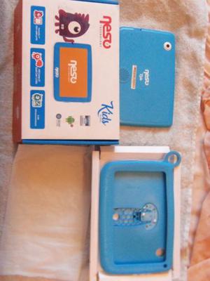 Tablet Neso Kids, en caja, sin uso, completa