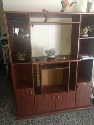 Vendo mueble para vajilla y TV