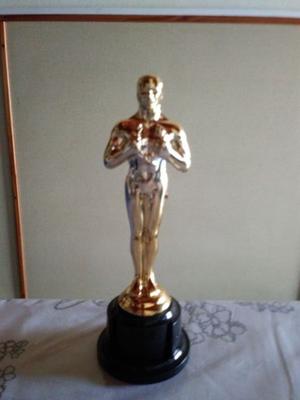 trofeo de hombre Oscar