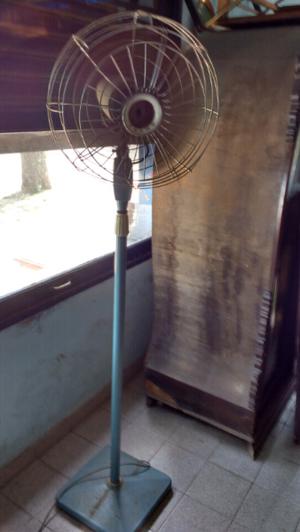 Antiguo ventilador yelmo