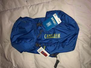 Camelbak Arete 22