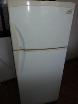 Heladera Gafa con Freezer Eurosystem