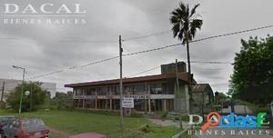 Local comercial con Galpón en La Plata sobre Av 31 esq. 513