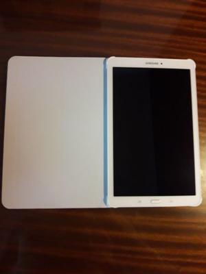 Tablet Samsung Modelo E 9.6 T560 y Flip Cover Samsung