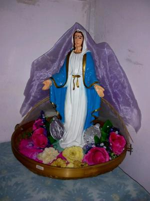 Vendo Estatua de Virgen Maria hermosa y bella