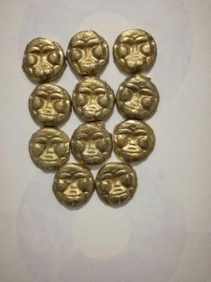 fichas o monedas de bronce de sapo