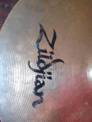 Crash 16'' Zildjian ZXT (rajado)