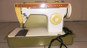 Máquina de coser Singer zig zag 247