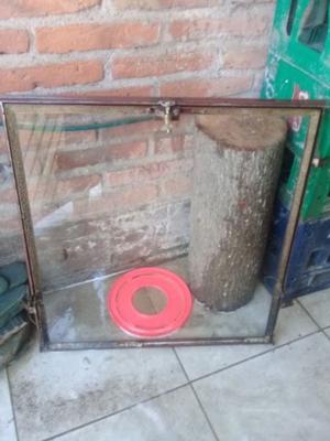 vendo ventiluz 70x70 con vidrio