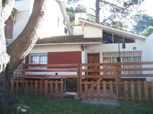 ALQUILO IMPECABLE CASA TIPO CHALET 400 MTS PLAYA GARAGE