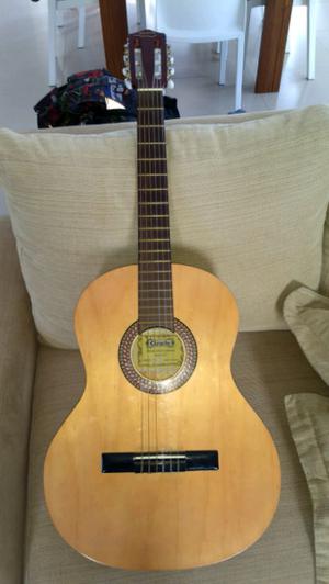 Guitarra criolla Gracia M1