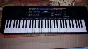 Teclado YAMAHA PSR E253