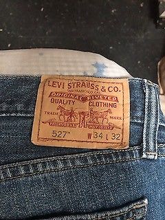 Jeans Levi 527 "Boot Cut" W34 L32