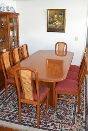 Juego de comedor madera laqueada completo