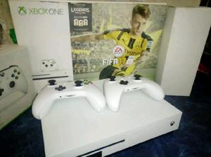 VENDO!!! XBOX ONE FIFA 17