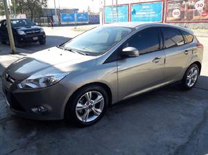 DUEÑO vende FORD FOCUS SE PLUS - Modelo 2014 - 5 Puertas -