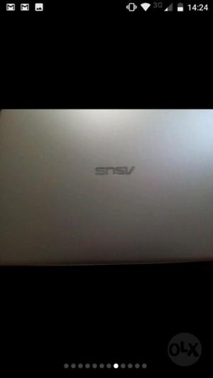 Notebook asus I3 4 GB Poco uso